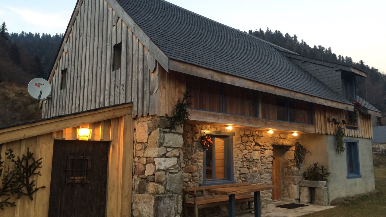 Photo of Outdoor in Campan