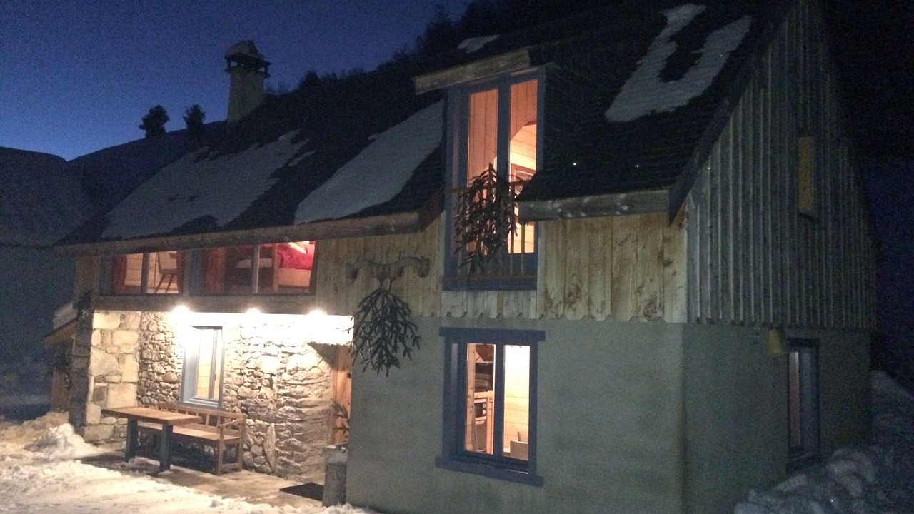 Photo of Outdoor in Campan