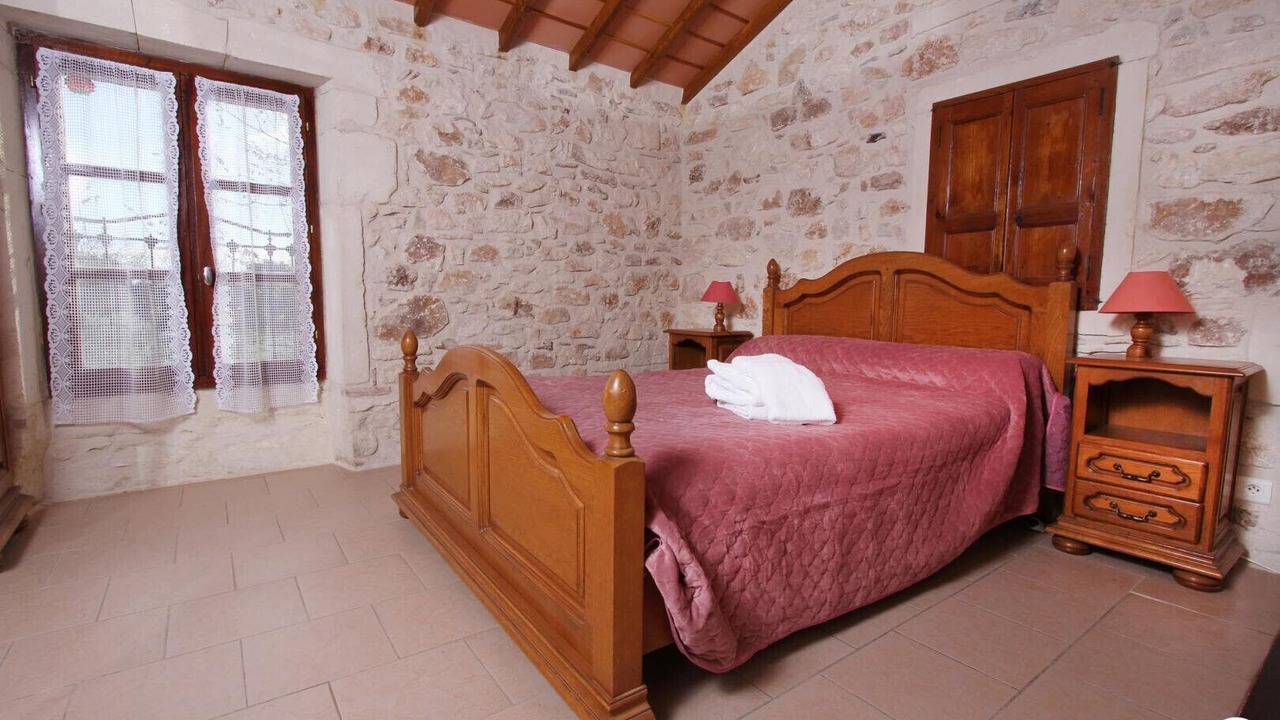 Photo of Bedroom in La Garde-Adhemar