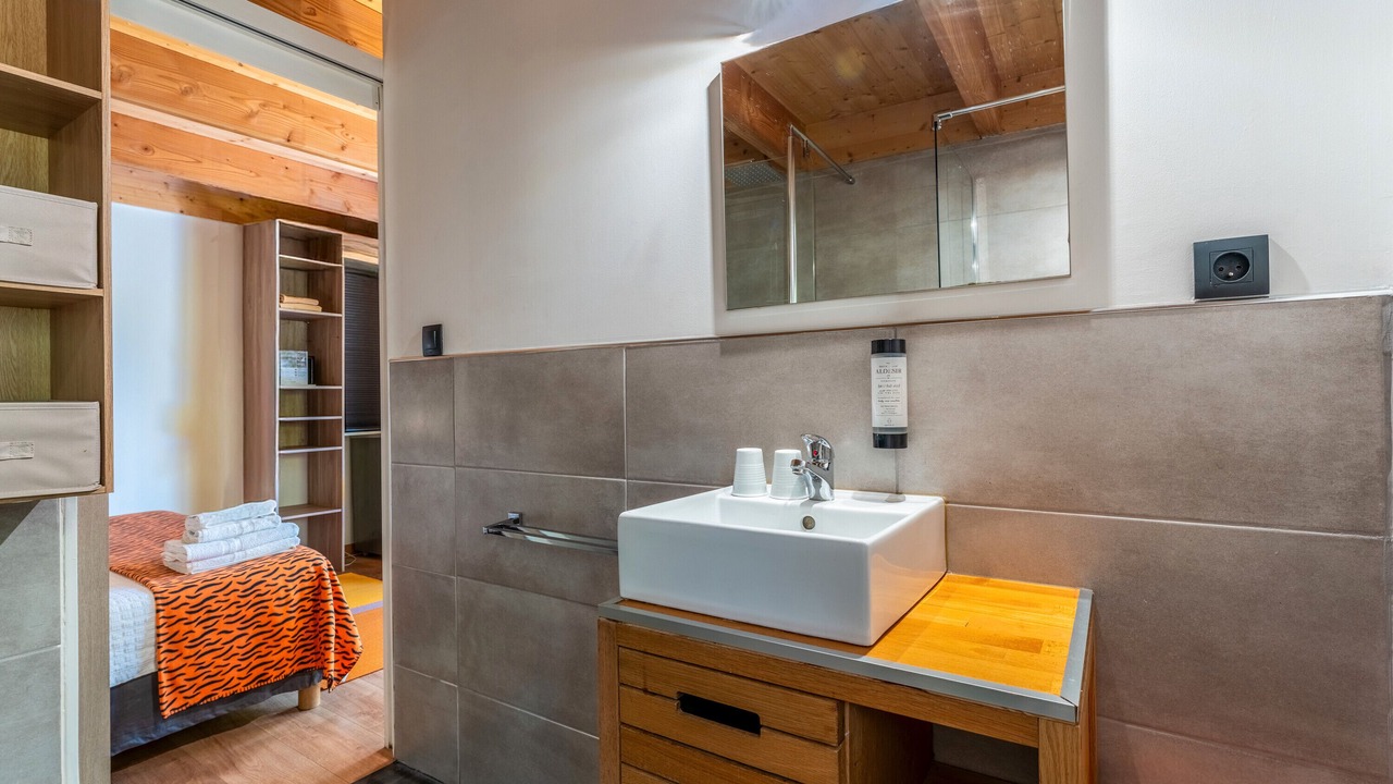 Photo of Bathroom in Quartier des Espesses