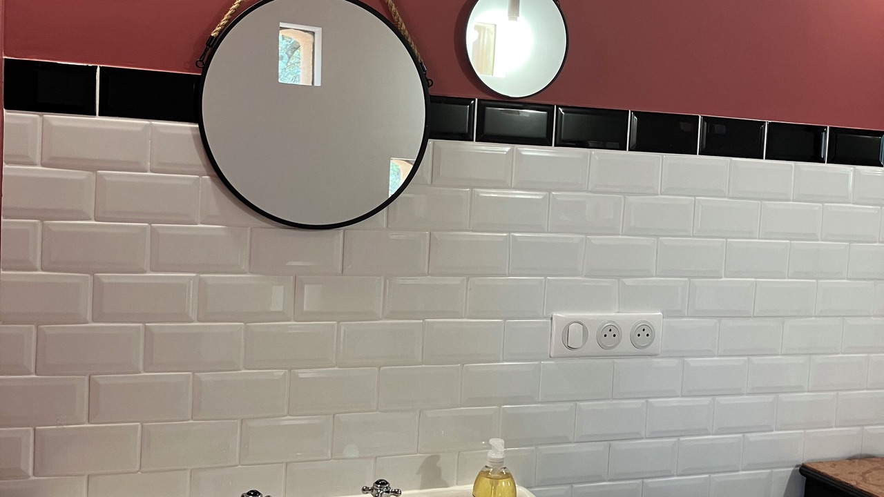 Photo of Bathroom in Caremeau