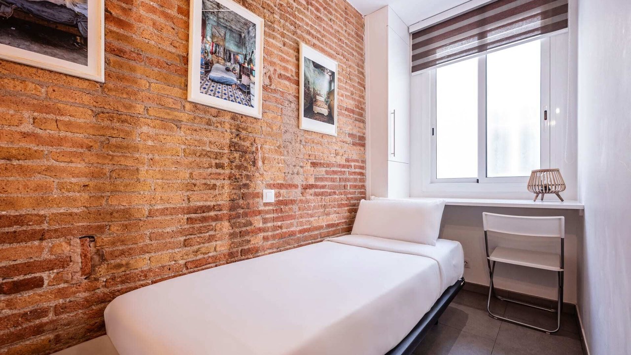Photo of Bedroom in El Poble-sec