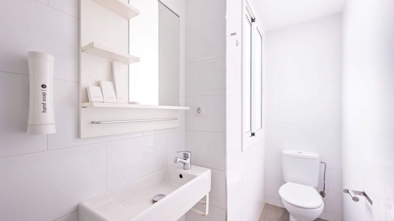 Photo of Bathroom in El Poble-sec