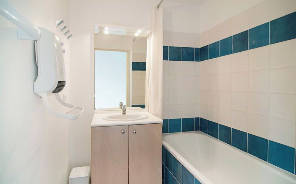 Photo of Bathroom in Homps
