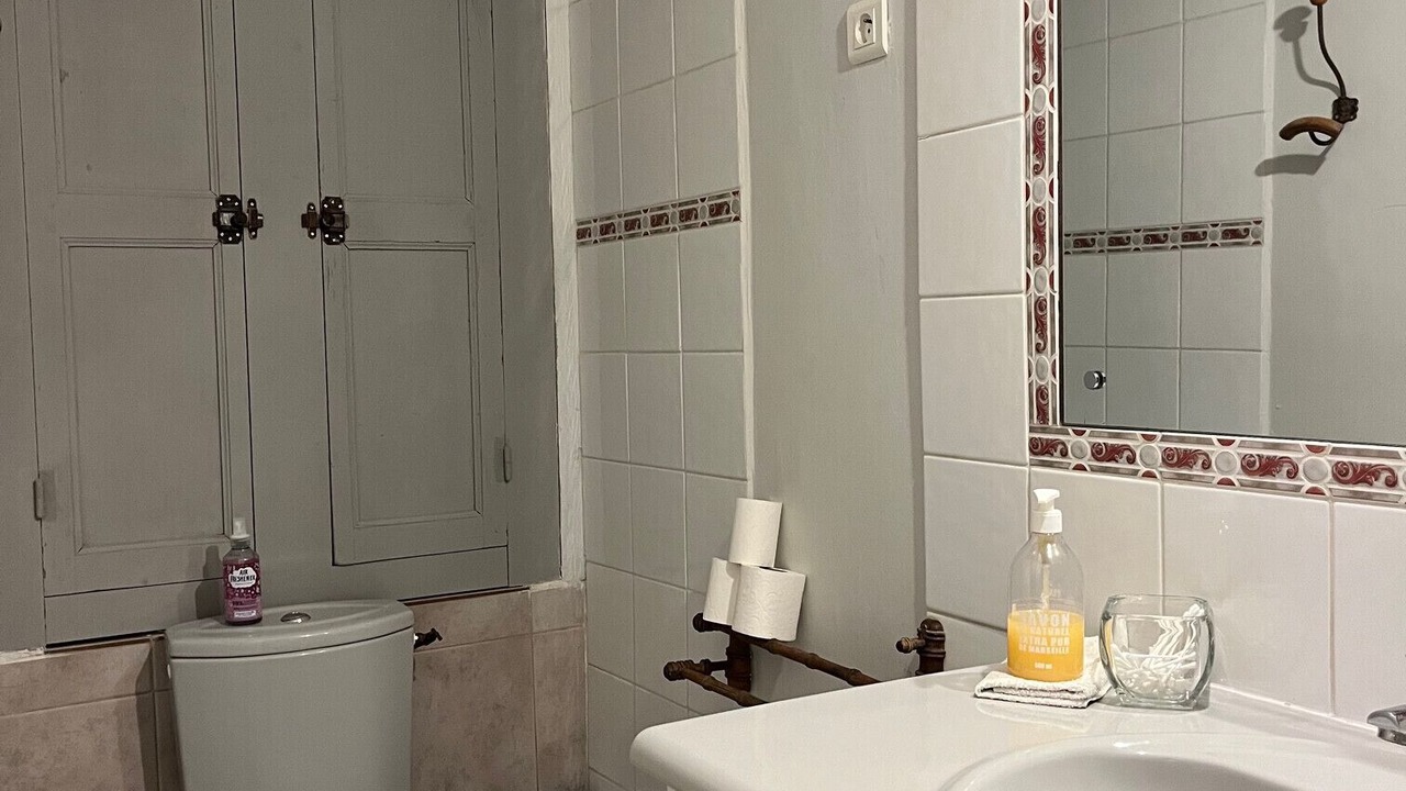 Photo of Bathroom in Suze-la-Rousse