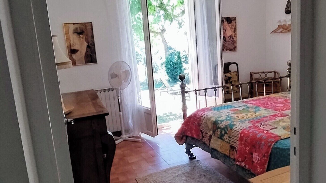 Photo of Bedroom in Venterol