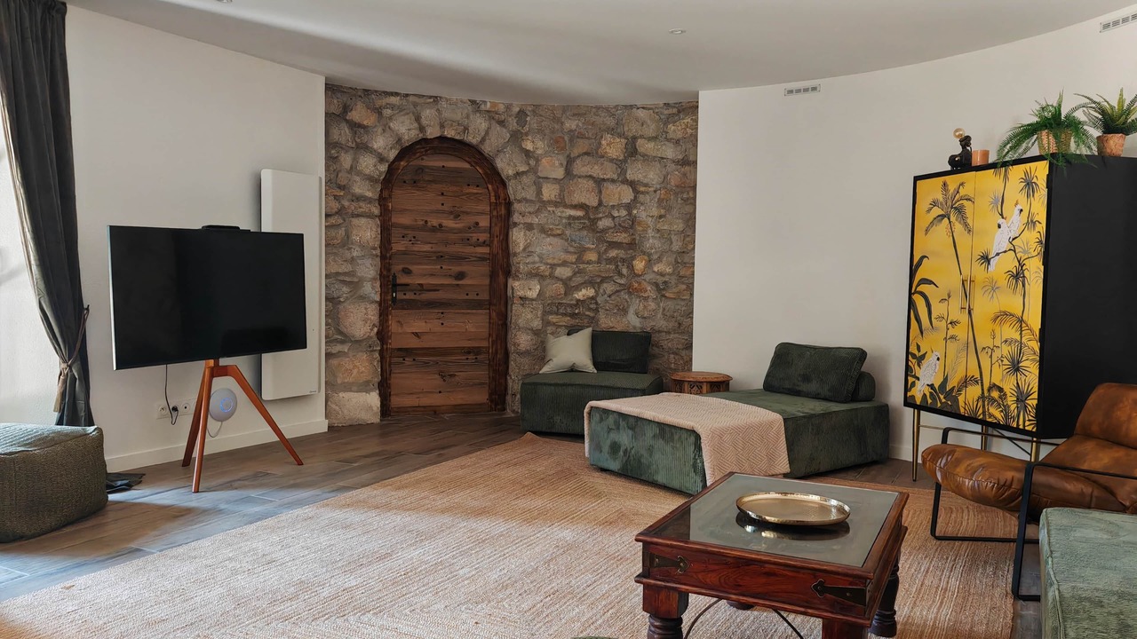 Photo of Livingroom in Gex