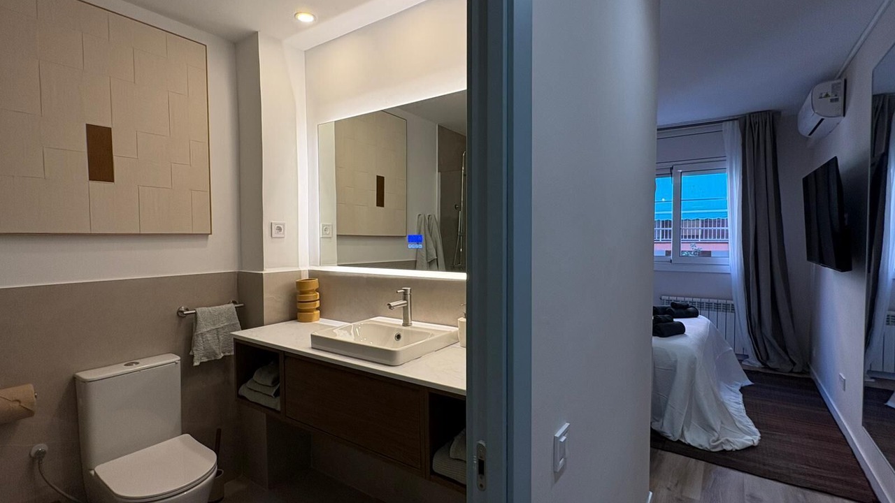Photo of Bathroom in El Poble-sec