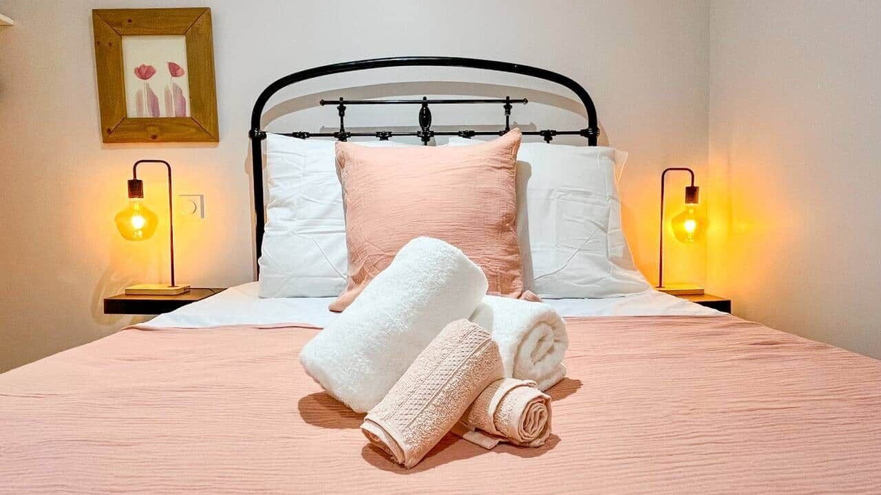 Photo of Bedroom in Tassin-la-Demi-Lune
