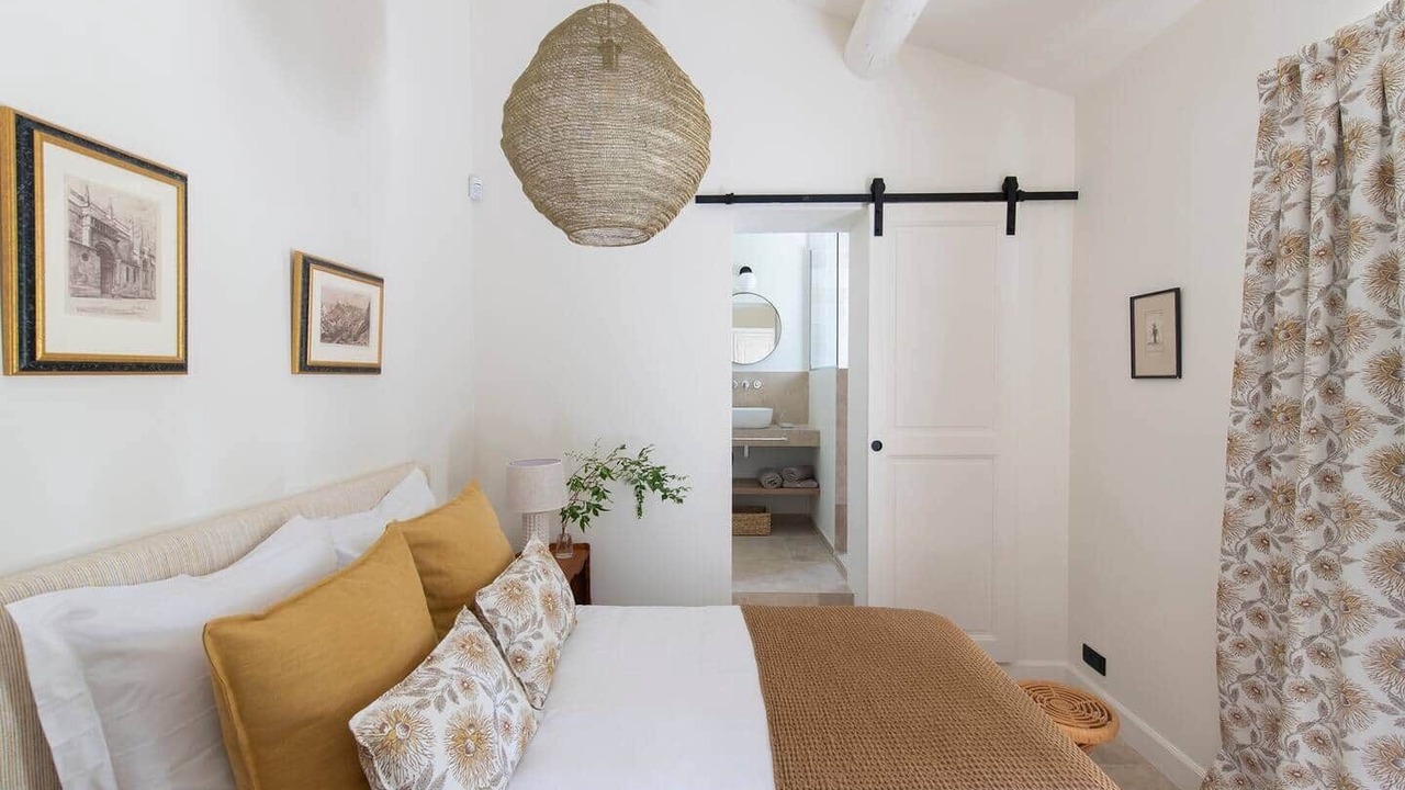 Photo of Bedroom in Saint-Etienne-du-Gres