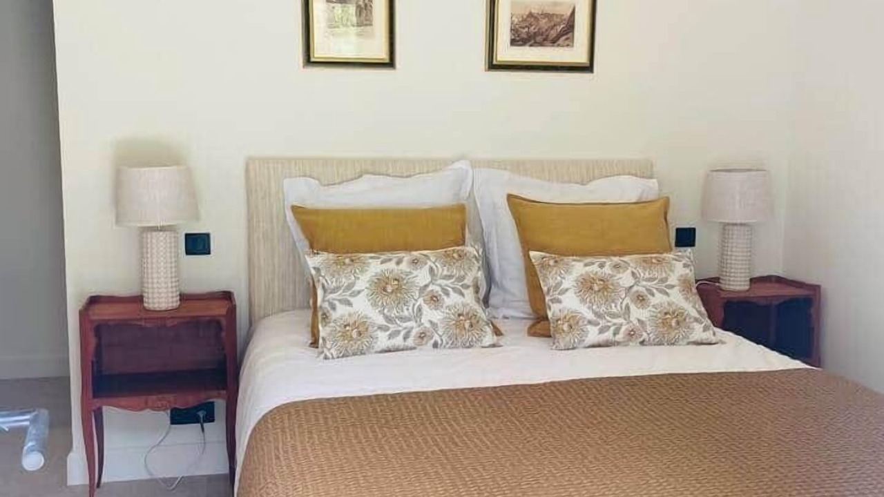 Photo of Bedroom in Saint-Etienne-du-Gres