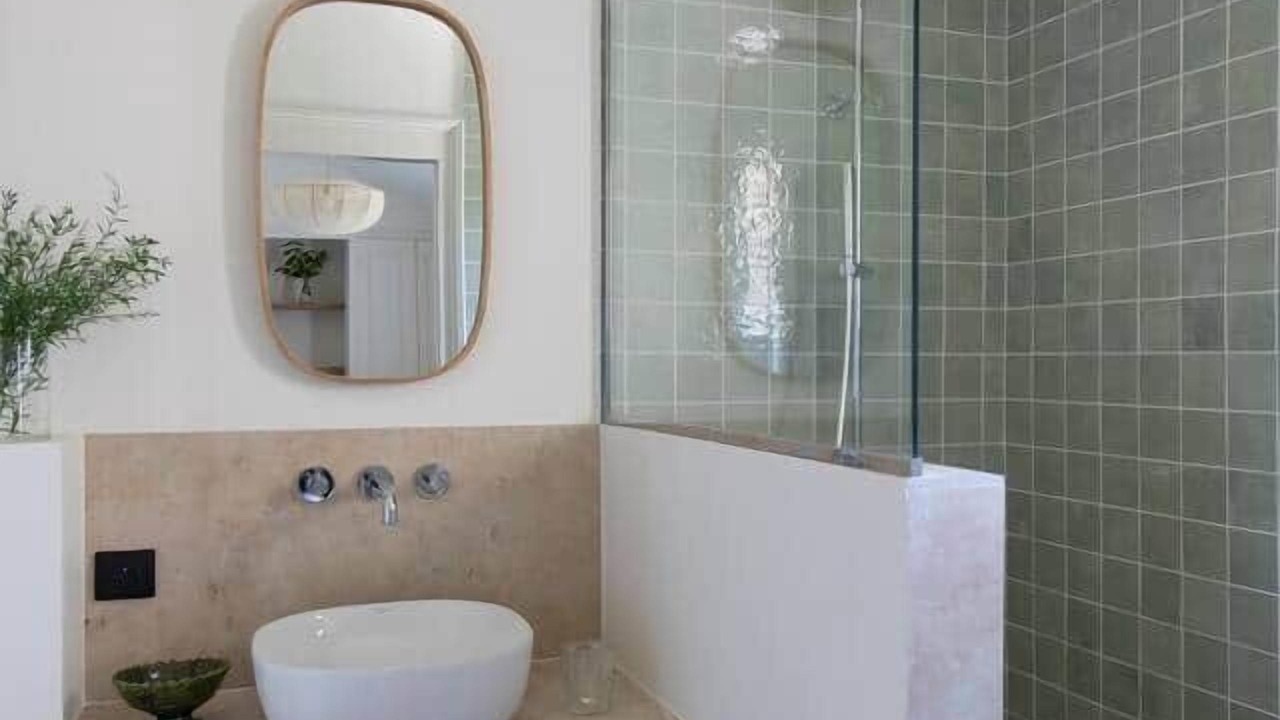 Photo of Bathroom in Saint-Etienne-du-Gres