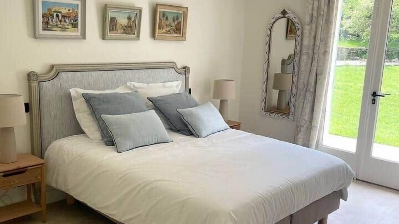 Photo of Bedroom in Saint-Etienne-du-Gres