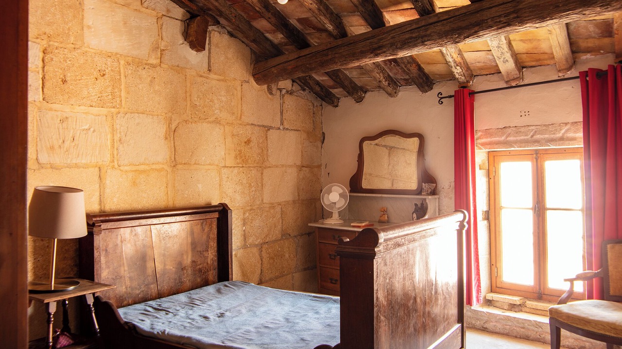 Photo of Bedroom in Meynes