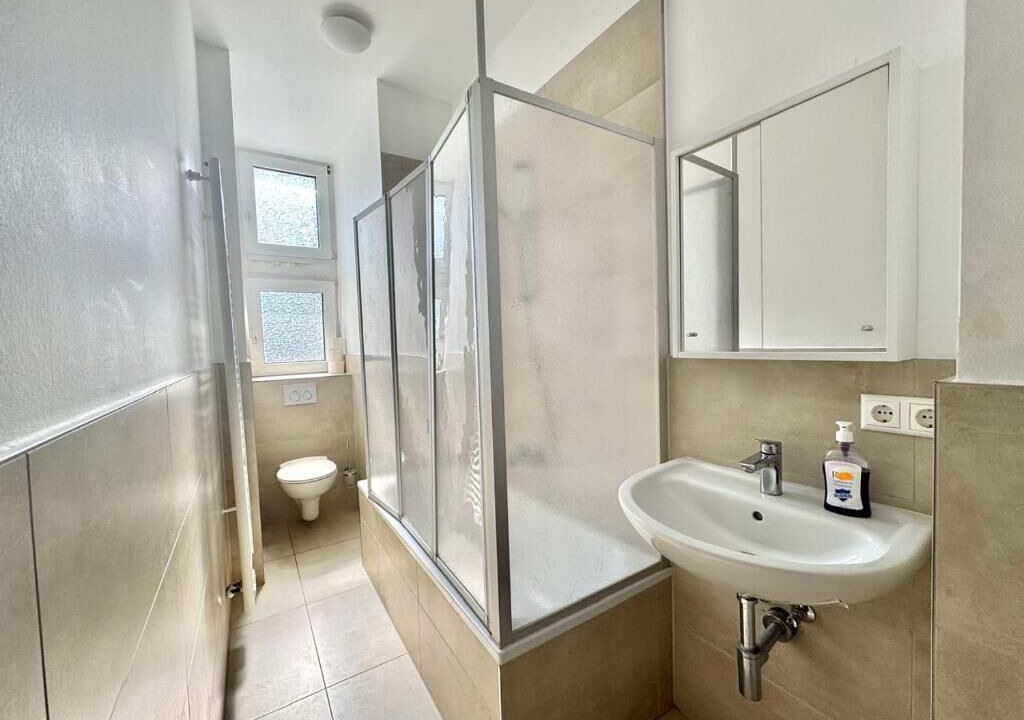 Photo of Bathroom in Hoechst