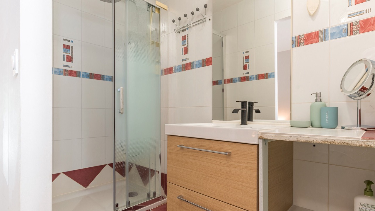 Photo of Bathroom in Lambesc