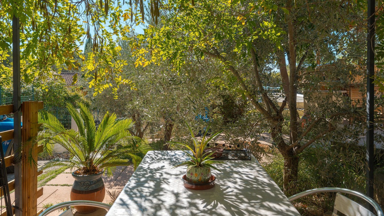 Photo of Outdoor in Lambesc