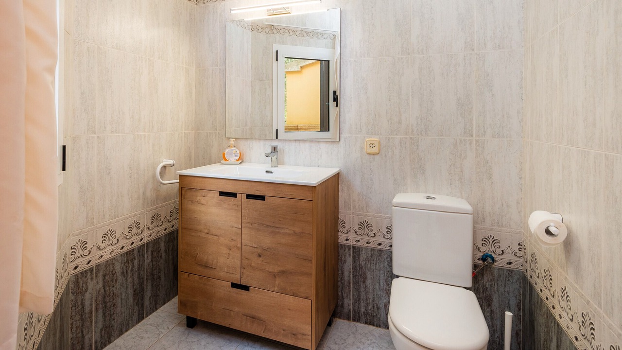 Photo of Bathroom in Pina