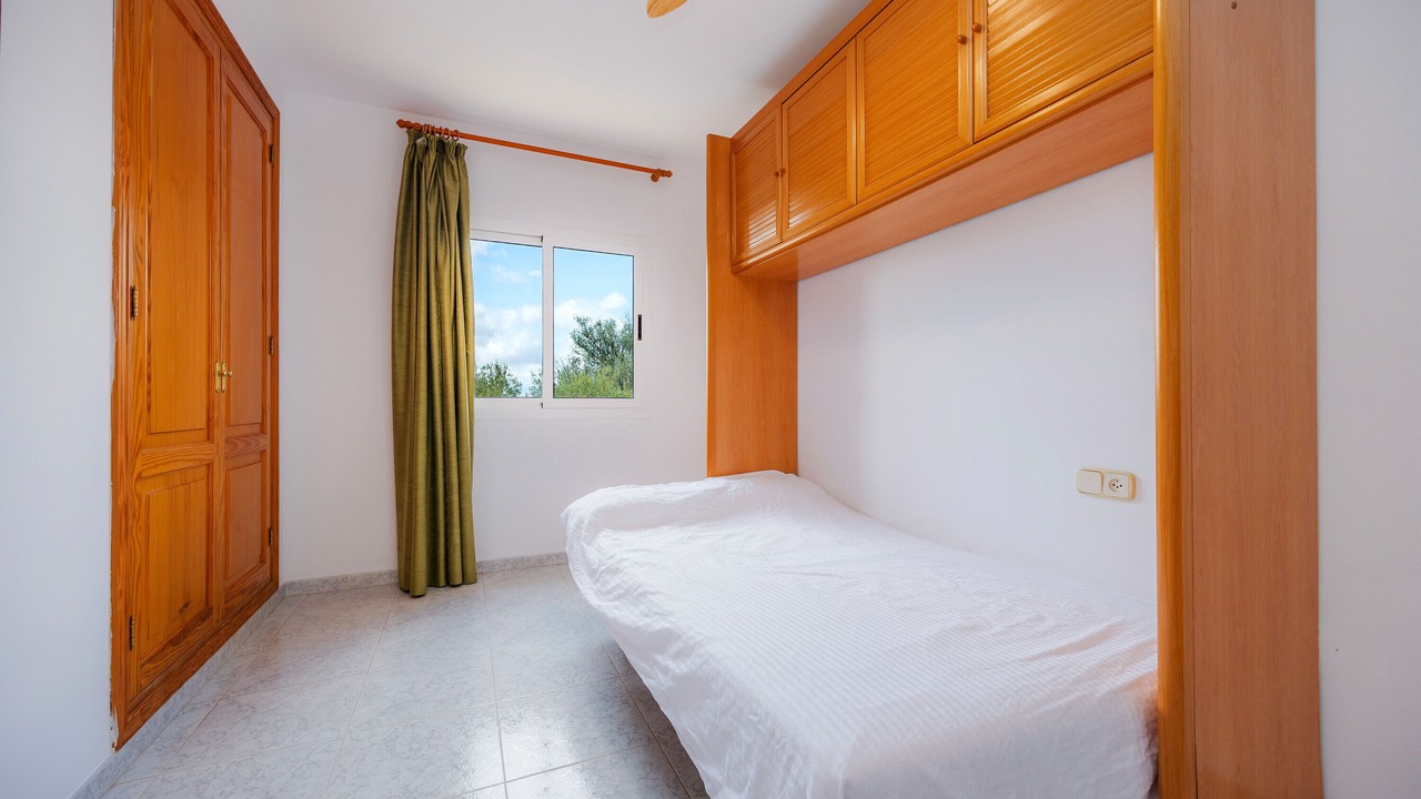 Photo of Bedroom in Pina