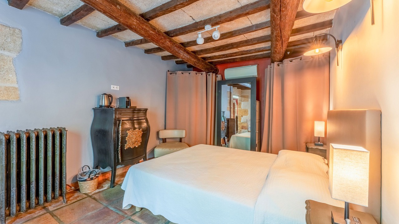 Photo of Bedroom in Collias