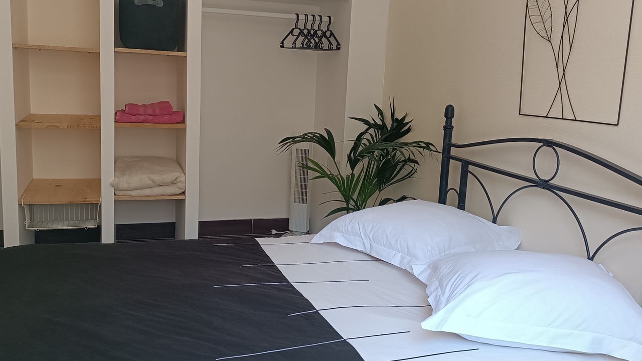Photo of Bedroom in Cadereau
