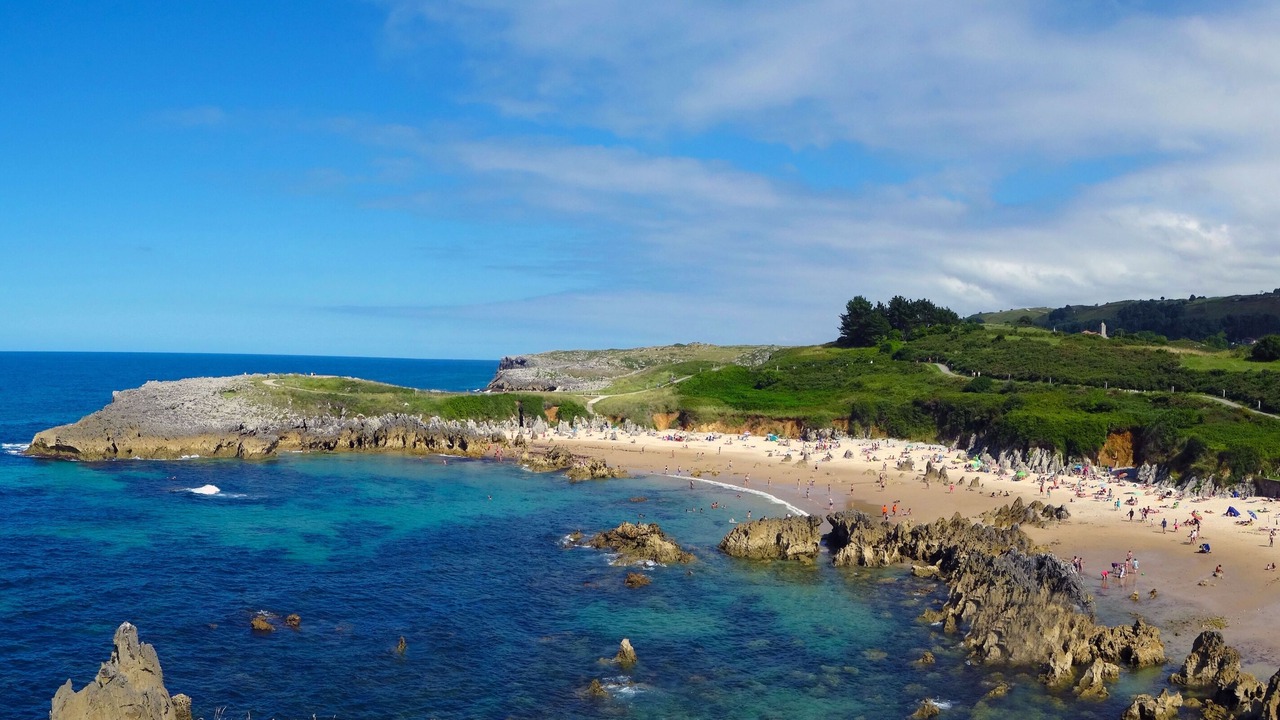 Photo of Others in Llanes