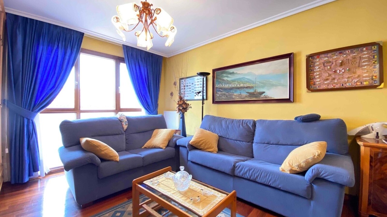 Photo of Livingroom in Llanes