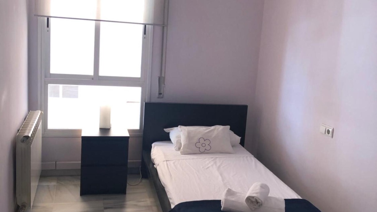 Photo of Bedroom in Alameda