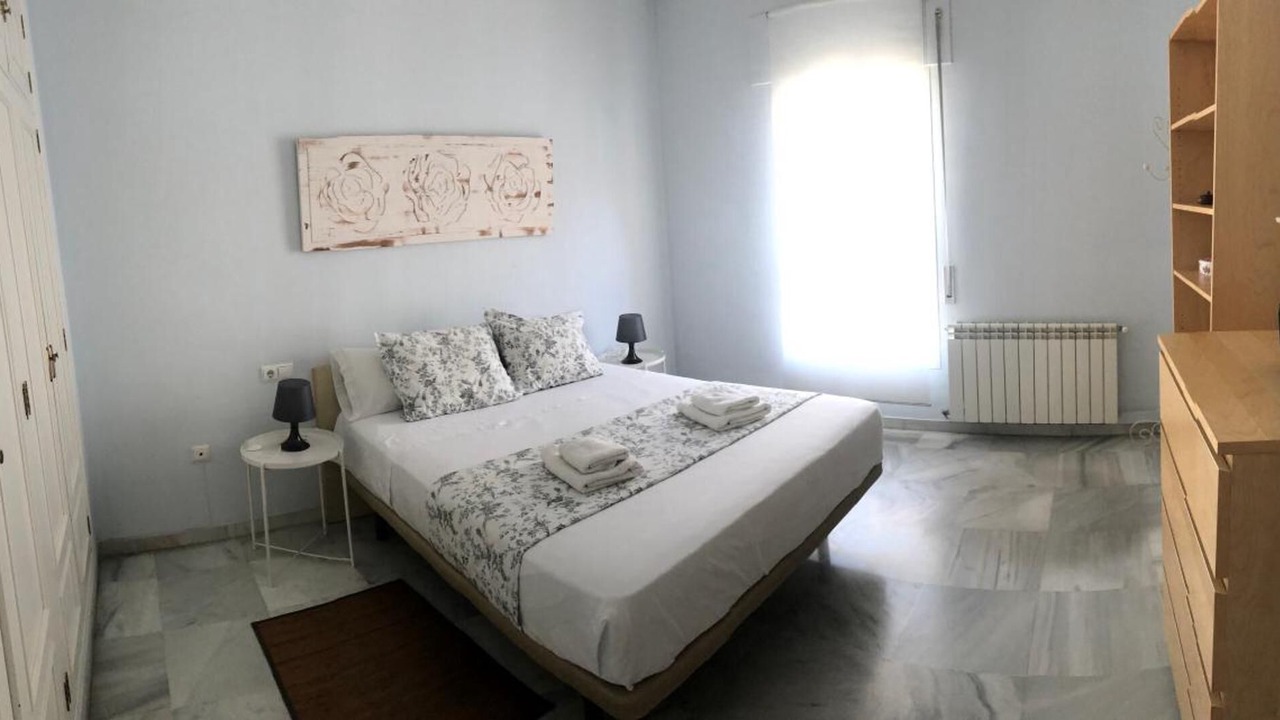 Photo of Bedroom in Alameda