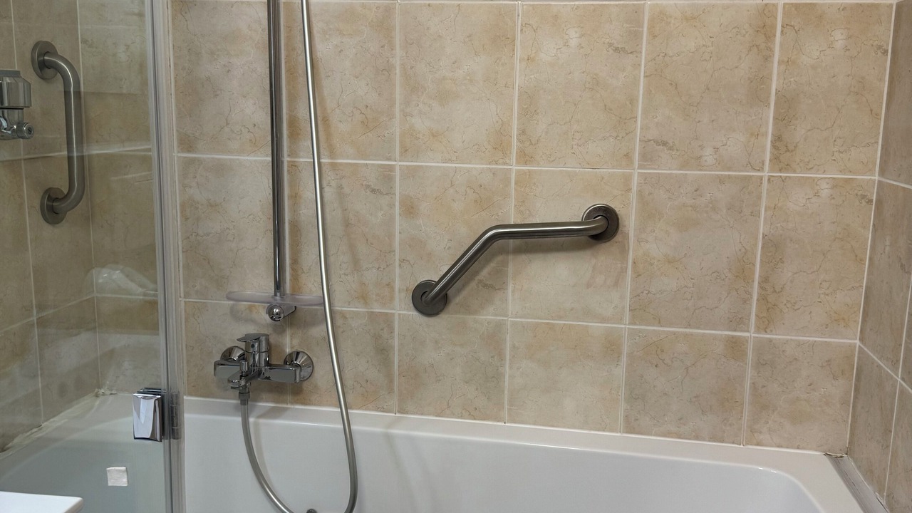 Photo of Bathroom in Vahrenwald-List