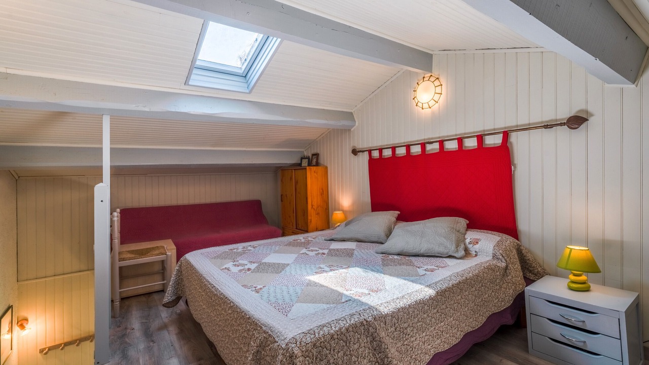 Photo of Bedroom in Eygalieres