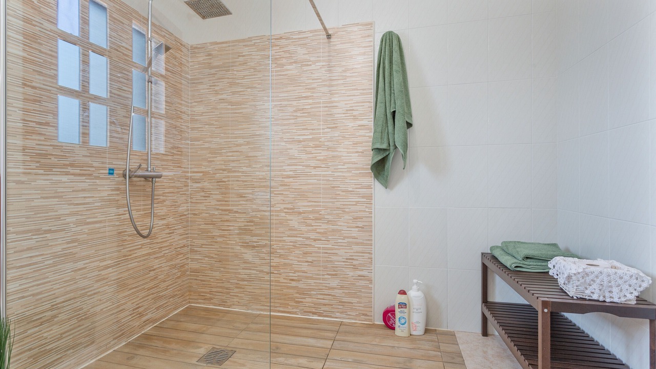 Photo of Bathroom in Haria