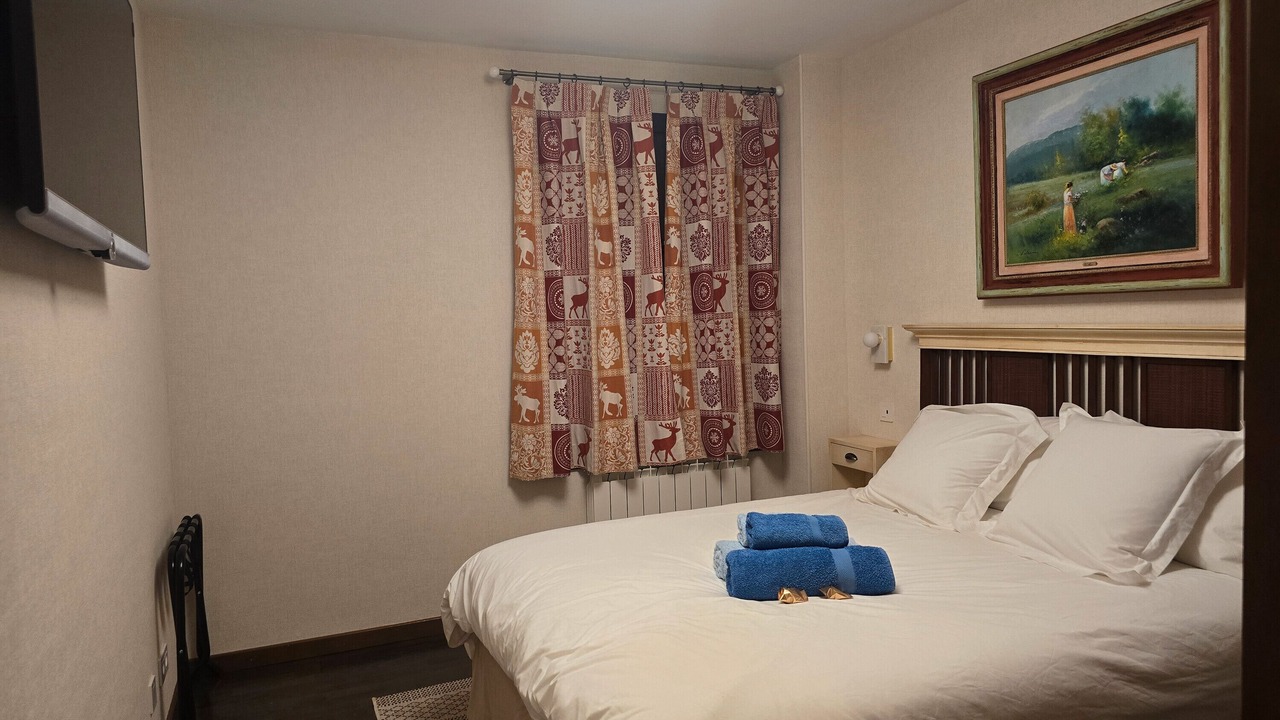 Photo of Bedroom in Badaguas
