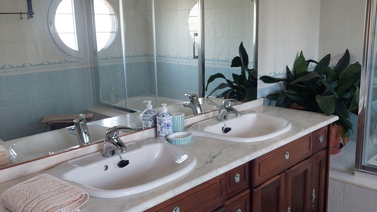 Photo of Bathroom in Carranque