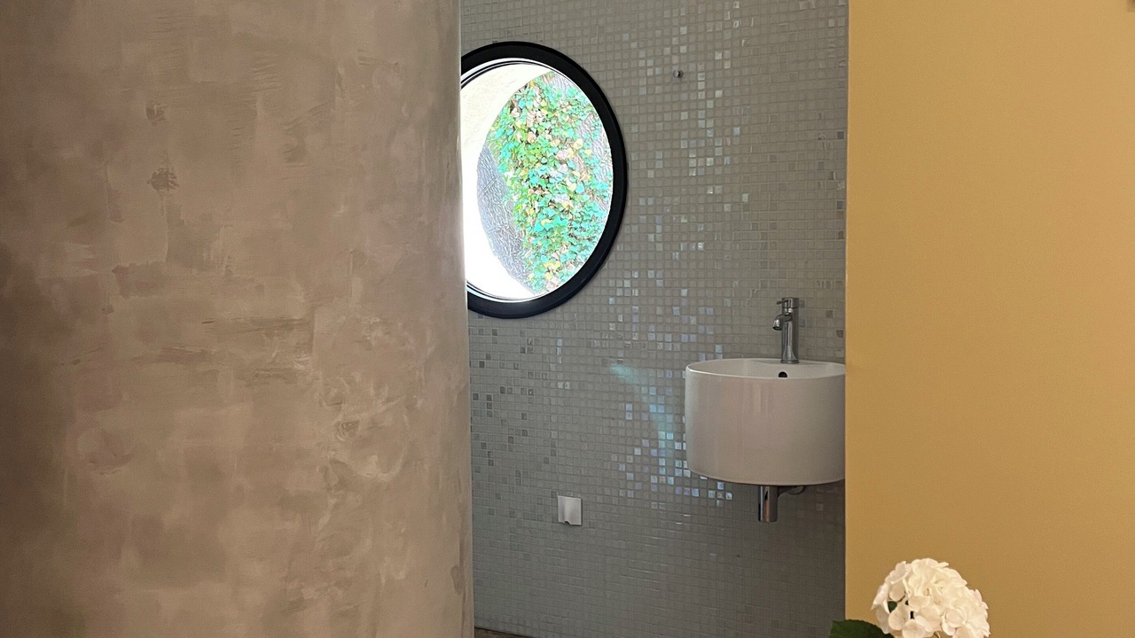Photo of Bathroom in Garons