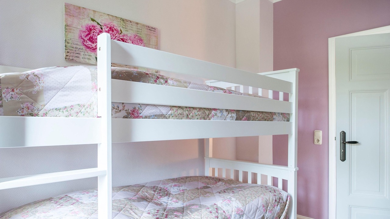Photo of Bedroom in Wootz