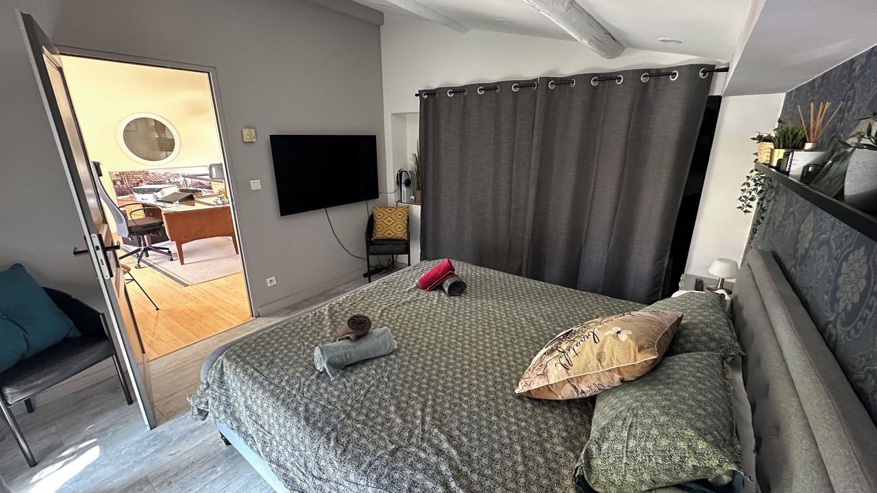 Photo of Bedroom in Lunel