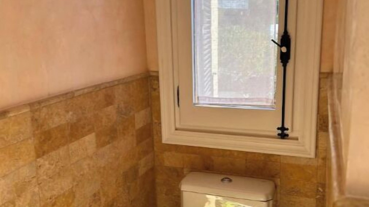 Photo of Bathroom in Aduanas