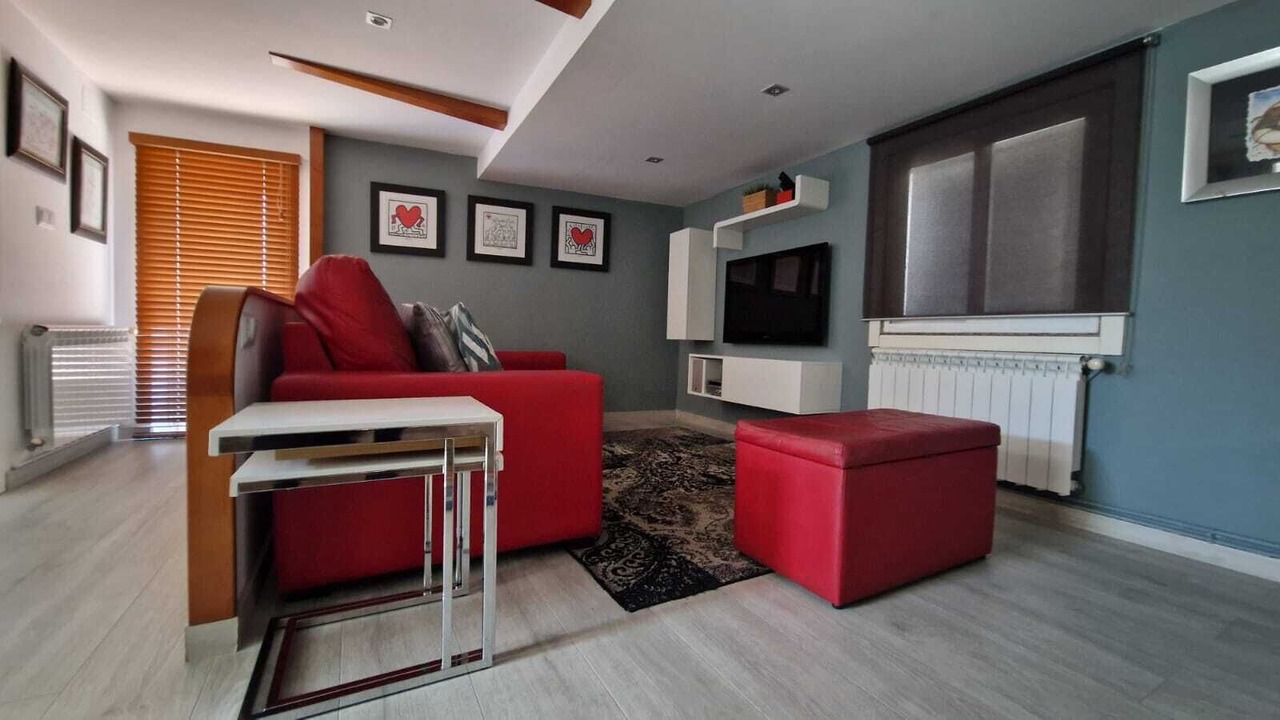 Photo of Livingroom in Marin
