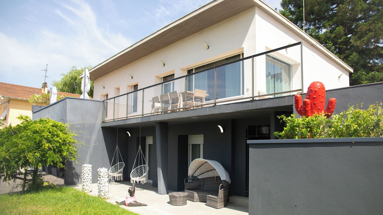 Photo of Patio Balcony in Rochetaillee-sur-Saone