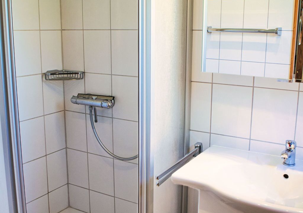 Photo of Bathroom in Damp