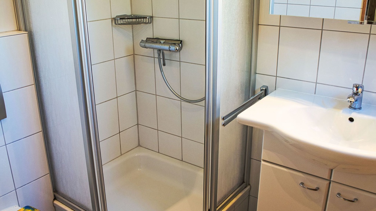 Photo of Bathroom in Damp