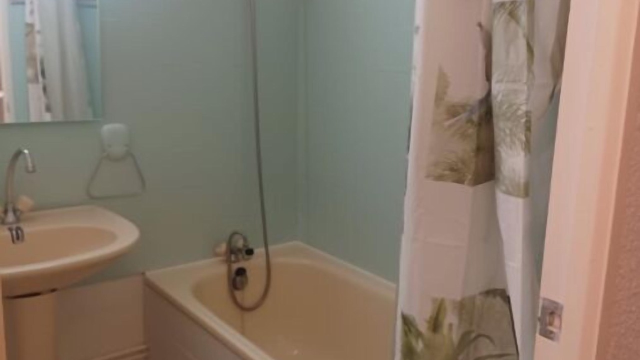 Photo of Bathroom in Cadeilhan-Trachere