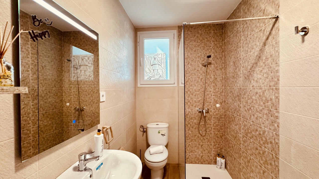 Photo of Bathroom in Vecindario