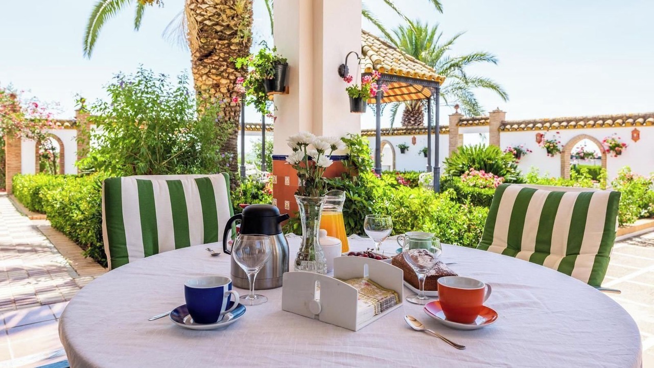 Photo of Outdoor in Lora Del Rio
