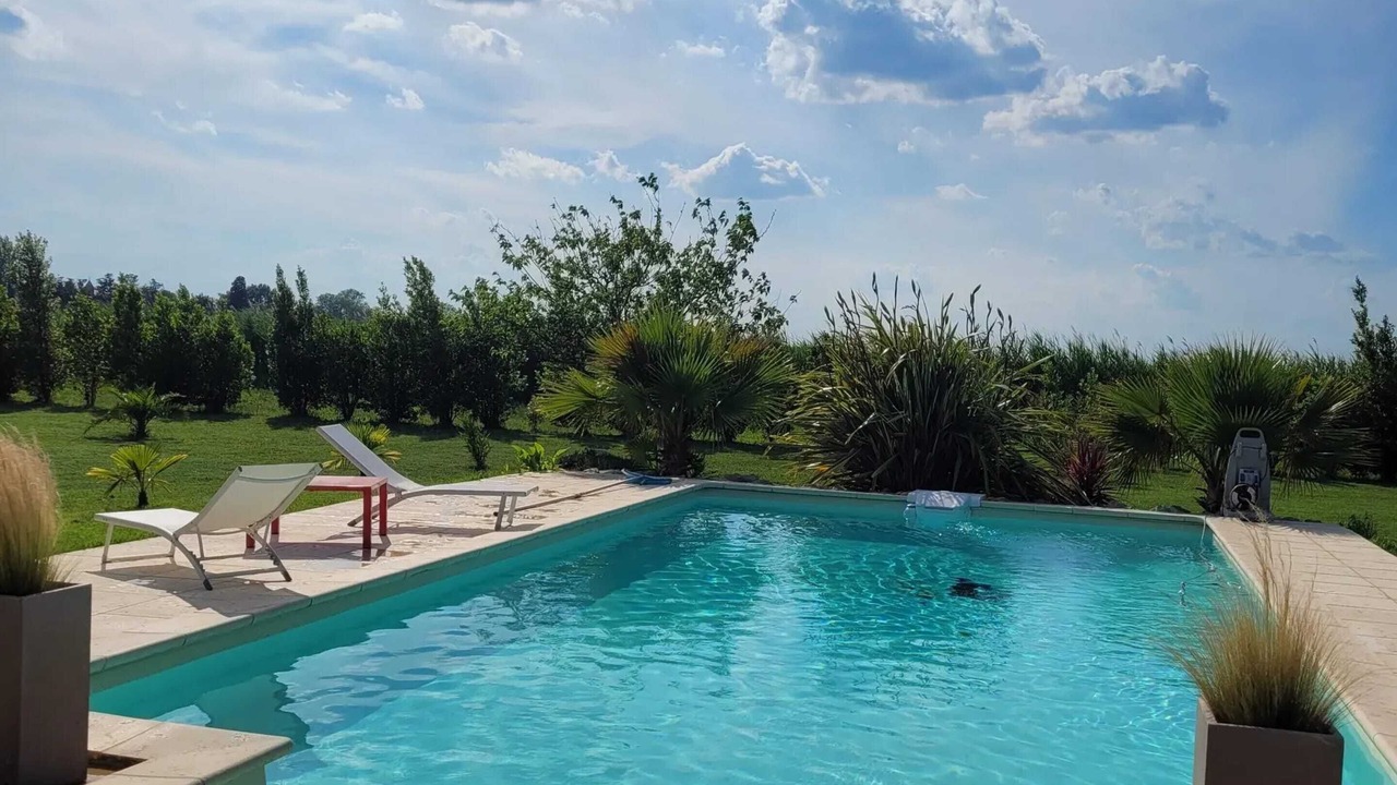 Photo of Outdoor in Albaron