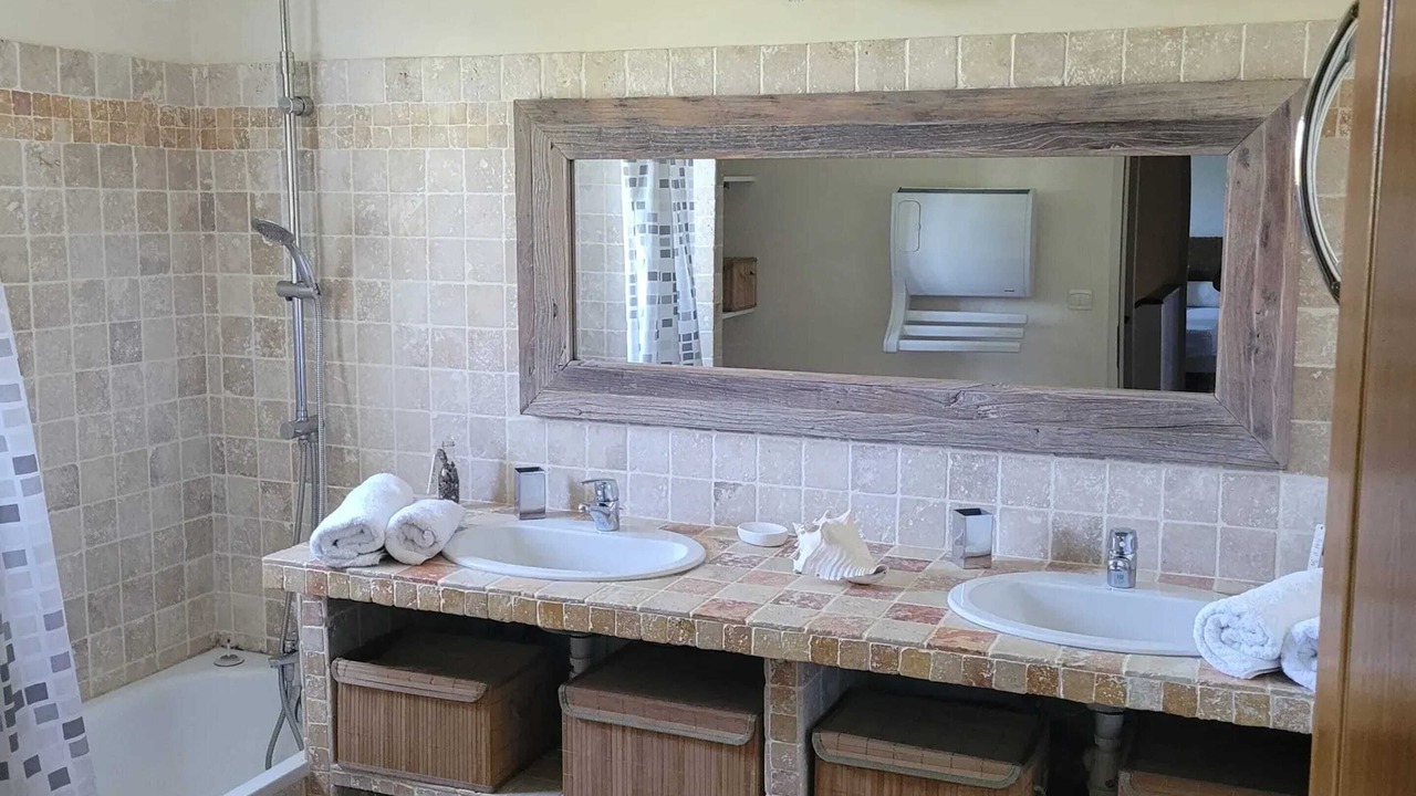 Photo of Bathroom in Albaron