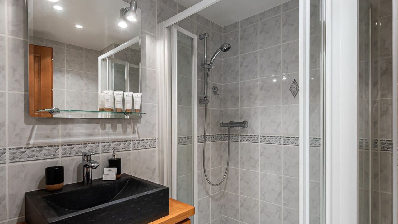 Photo of Bathroom in Beranger