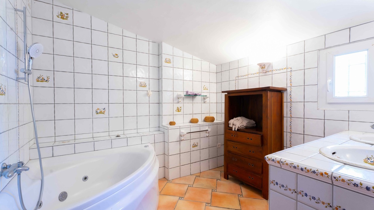 Photo of Bathroom in Grans
