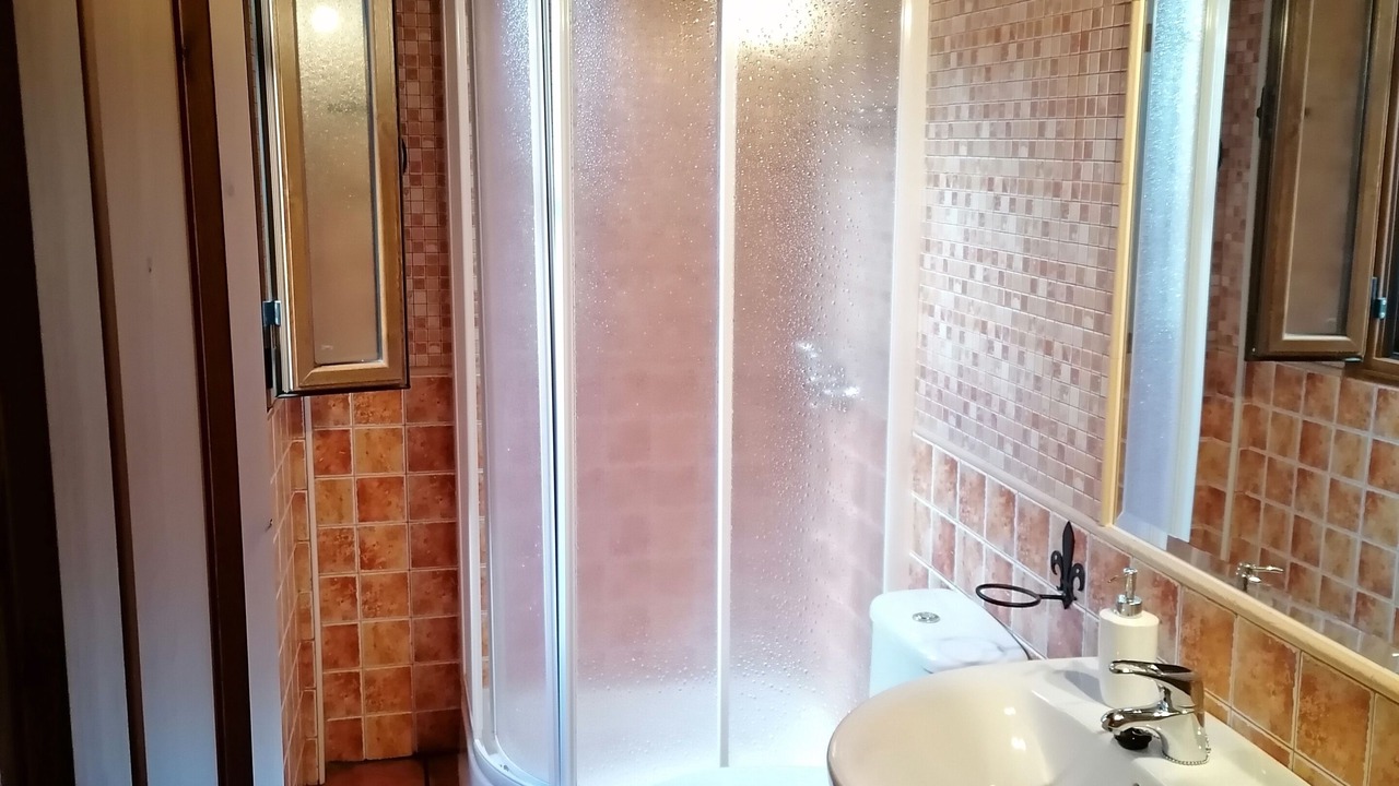 Photo of Bathroom in Aldeanueva de Santa Cruz
